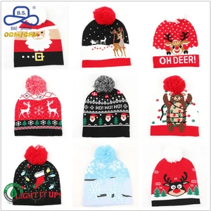 Wholesale Fashion Acrylic Fabric Christmas Gift Unisex Christmas Hats Beanie with Furry Ball Winter Hats for Unisex Party Wear