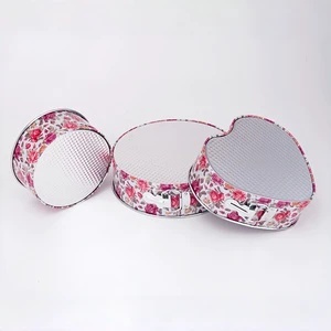 Pack of 3 Round Square Heart-Shaped Steel Cheese Cake Molds Baking Tins Elegant Flower Decoration Eco-Friendly Dishwasher Safe