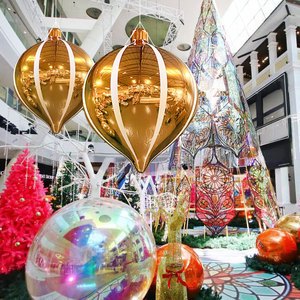 Custom Inflatable Christmas Mirror Ball Shiny Metallic Disco Balloon PVC Floating Giant Sphere Party Event Decoration OEM Supply