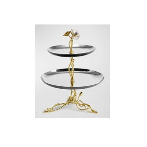 Unique Decorative Metal Cake Stand Perfect For Pastry Display At Bakeries Cafes Restaurants And Elegant Dinner Party Occasions