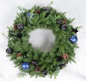 Natural Style Christmas Wreath 45180cm Artificial Pine with Pinecones Berries & Premium Full Branches Made in China