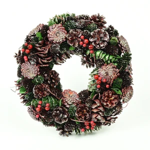 Fashion Design Red Wreath BSCI Natural Pinecones Foam Ring Christmas Wreath