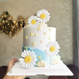Birthday Party Wedding Supplies Resin White Daisy Flower Cake Topper Baking Dessert Decoration Cake Decorations