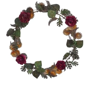 Handmade Eco-Friendly Rose Artificial Christmas Hanging Flower Wreath with Metal Leaves for Modern Holiday Decoration