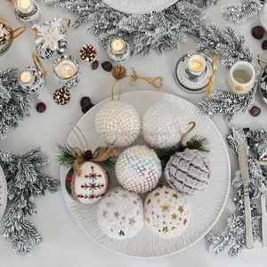 Factory Wholesale 4-Inch 10CM Ball for Christmas Tree Decorations Festive Holiday Ornament