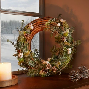 BSCI Factory Customized Natural Material Home Decoration Winter Christmas Wreath
