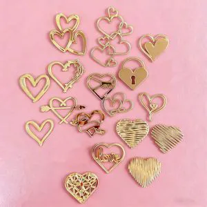 Cross-border Ins Style Love Valentine's Day Wedding & Engagement Happy Heart Shape Cake Inserts Cupcake Decoration