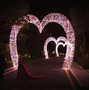 Waterproof Outdoor LED Heart Arch Motif Light for Wedding Romantic Valentine Event Decorations IP44 Rated Powder-Coated Frame