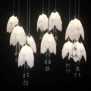 Wholesale Wedding Plastic Glowing Decorative Light Wedding Venue Ceiling Decoration Magnolia Chandelier Pathway Guide Light