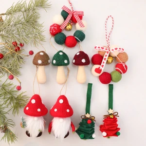 Mini Cute Mushroom And Wreath Shaped Christmas Hanging Ornaments Factory Price Small Custom Colors Christmas Pendants