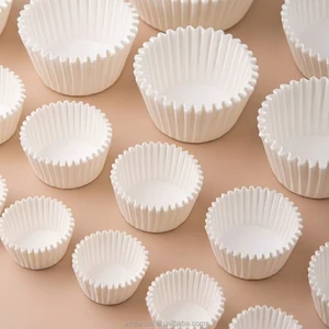 Oven Safe Greaseproof White Silicone Non-Stick Eco-Friendly Disposable Cupcake Liners Standard Pleated Baking Cups for Party