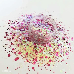 Hot Selling Factory Direct Waterproof Rainbow Polyester Bulk Glitter Chunky Mix 1kg MOQ