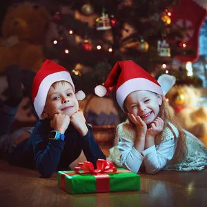 2024 Wholesale Christmas Santa Hat for Adults Children Comfort Extra Thicken Xmas Hat for New Year Festive Party Decoration