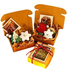 Creative Christmas Scented Candle Gift Set Featuring Christmas Tree and Gingerbread Fragrance Candles Perfect As Party Favors
