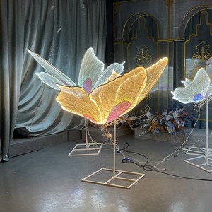 Wholesale Price LED Butterfly Shape White and Warm Wing Wedding Metal Walkway for Wedding Ceiling Stage Decoration