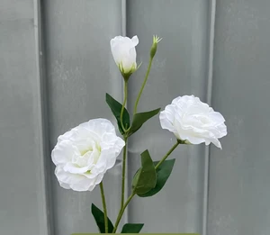Wholesale Small Fresh Floral Arrangement White Simulation Flower Embroidered Decorative Wedding Centerpiece Table Decoration