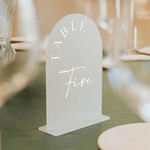 Hot-selling Custom-made Acrylic Table Number Plates for Weddings and Restaurants - Perfect for Wholesale.