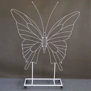 Creative Metal Wire Wedding Props Butterfly-Shaped Hollow Frame with Wheels for Backdrop Party Stage Decor