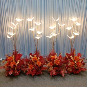 High-quality New Wedding Props 5heads Butterfly Road Lights Wedding Stage Decorative Lighting Supplies Ceiling Lights.