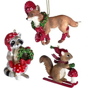 Customized Resin Fox Squirrel Raccoon Figurine Sculpture Christmas Tree Mushrooms Wild Animals Christmas Party Style Ornament