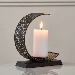 Metal Ramadan Kareem pieces create a peaceful visual impact decor reflects respect for tradition with modern craftsmanship