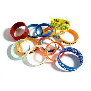 Engraved Text Logo Custom Rubber Bracelet Custom Silicone Wristbands Party Luminous Silicone Bracelets Running Custom Wristbands