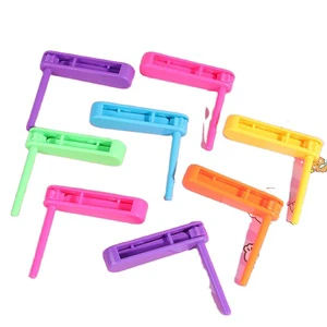 Party Cheering Hand-Cranked Plastic Whistle Toys for Festive Events Giveaway Gifts