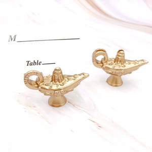 Dropshipping CIGNA KT-55CH Golden Resin European Style Eco-friendly Magic Lamp Seat Card/Table Clip for Wedding Party Place Card