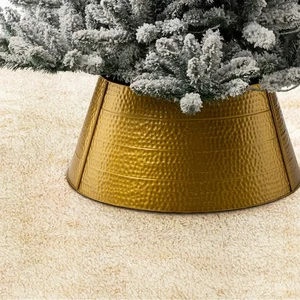Red Gold Rustic Tree Collar Hammered Metal Christmas Tree Base Collar Tree Base Cover Assembly for Home New Year Xmas Party 2023