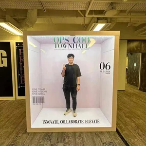 Backdrop Outdoor Detachable Magazine Photo Booth Box Wedding with Sticky Text for Proposal Marriage Photography Prop Decoration