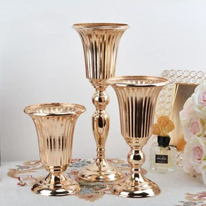 Creative Wedding Scene Decoration Table Flowers and Utensils for Wedding Decoration