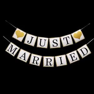 Sparkling Just Married Love Flags Pulling Wedding Flags Pulling Party Decoration Wedding Party Banners for Wedding Supplies
