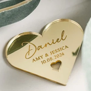 Wedding Seat Guest Name Card Heart Shaped Decorative Table Card One-Piece Custom Acrylic Classic