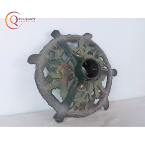 Wholesale Modern Style Iron Christmas Tree Stand with Green Color Decorative Xmas Accessories From India