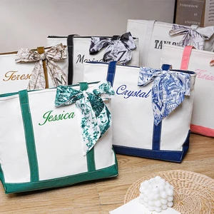 Custom Wedding Favors Personalized Bridesmaid Gift Bag Silk Scarf Bow Embroidered Name Canvas Reusable Durable Security Wedding