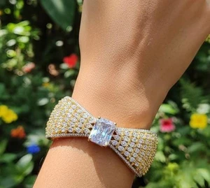 Premium Quality Bracelet Beautiful Design Luxury Finish Perfect For Party Wear Complements All Outfits Minimal Wear Bracelet