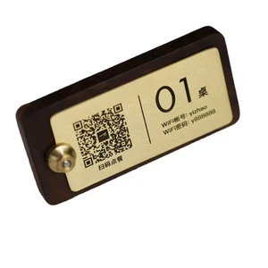 Customizable Brass & Walnut QR Code Table Sign, High-end Reusable Table Number Marker for Restaurants, Hotels & Cafes