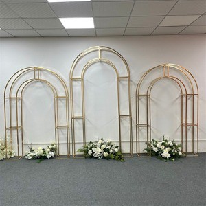 Iron Artificial Wedding Golden Curved Arch Stand Screen Stage Decoration Welcome Area Centerpiece Backdrop Frame Props