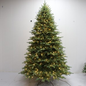 High Quality Wholesale Realistic Prelit PE Christmas Tree 7ft 9ft 12ft Artificial Christmas Tree With Led Lights And Decoration