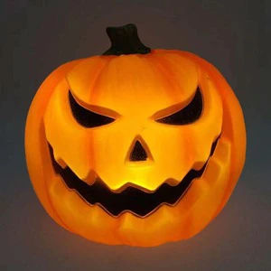 LED Plastic Pumpkin Lantern Novelty Flashing Pumpkin Lantern Toy Suitable for Home Party Supplies Room Decoration Props