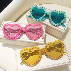 2024 Handmade Heart Shaped Sunglasses Flower Custom Gradient Colorful Unisex Rhinestone Sunglasses Party Eyewear