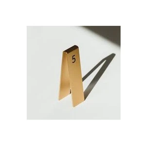 Modern Acrylic Custom Restaurant Table Number Signs High Quality Wedding Table Number Stands Golden Finish Place Cards Event UV