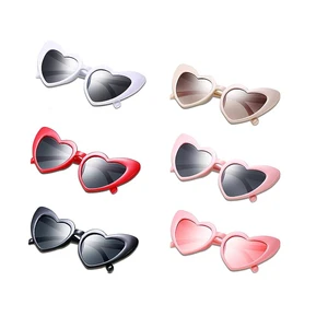 CONCHEN 2023 Hot Selling Party Gift Heart Shape Sunglasses Vintage Heart Glasses For Wedding Party