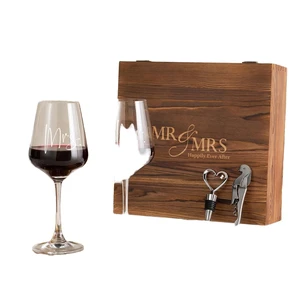 Xipan Custom Engraved Wine Glasses Set Wooden Gift Box Bridal Shower Couple Gift Custom Logo Etched Red Wine Glass For Wedding