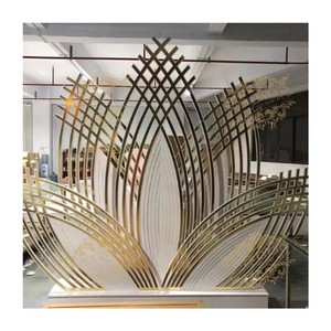 New Design Wedding Events Stage Decoration Flower Shape Pvc Mirror Gold Wedding Background Wall Lotus Backdrop