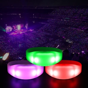GF Brand Party Supplies Xyloband Light Bracelet Flashing Lights Plastic Wristband Event Remote LED Pulsera 4 Super Bright LEDs