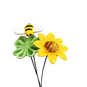 Handmade Ceramic Pastoral Style Sunflowers And Four-Leaf Clovers Garden Stakes With Bees Design For Courtyard Decoration