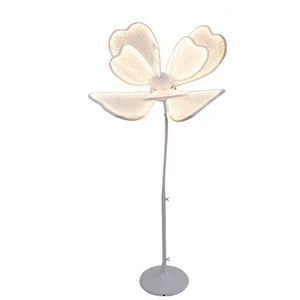 Wholesale Wedding Props LED Road Lead with Peony Petals Metal Event Decoration for Wedding Parties
