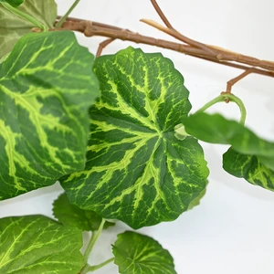Long Lifelike 1.7m Faux Ivy Garland Leaf Vine for Privacy Fence Screening Wall Decoration Wholesale Artificial Plants China