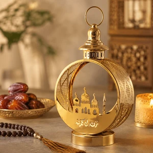 Wholesale Luxury Gold Metal Ramadan Round Lantern Islamic Mosque Eid Mubarak Tabletop Candle Holder For Home Decor